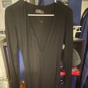 Black bodycon dress